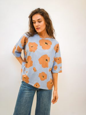 טי פרחי אביב אפורה