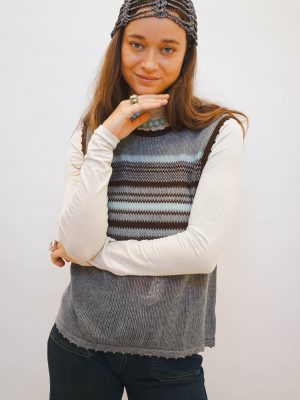 אפודת פסי תכלת