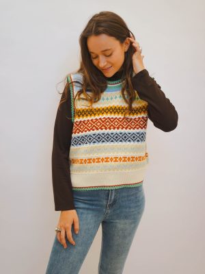 אפודת ילדת כפר