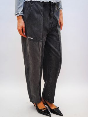 מכנסי ג'ינס טלאים אפור