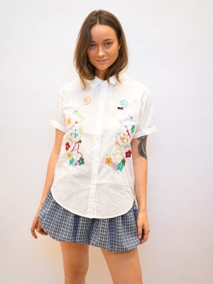 חולצת רקמת חתולים לבן