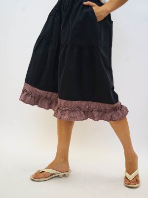 חצאית מכנסיים שיבוץ רד