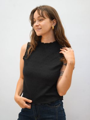 גופיית מעוייני תחרה